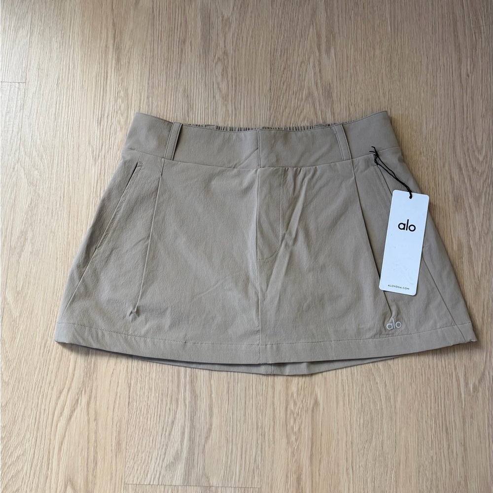 ALO Yoga Beige/Tan Skort